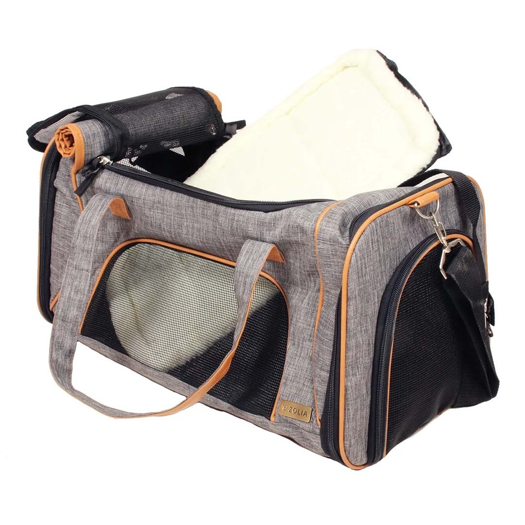 Le sac de transport pour chat et son tapis confortable