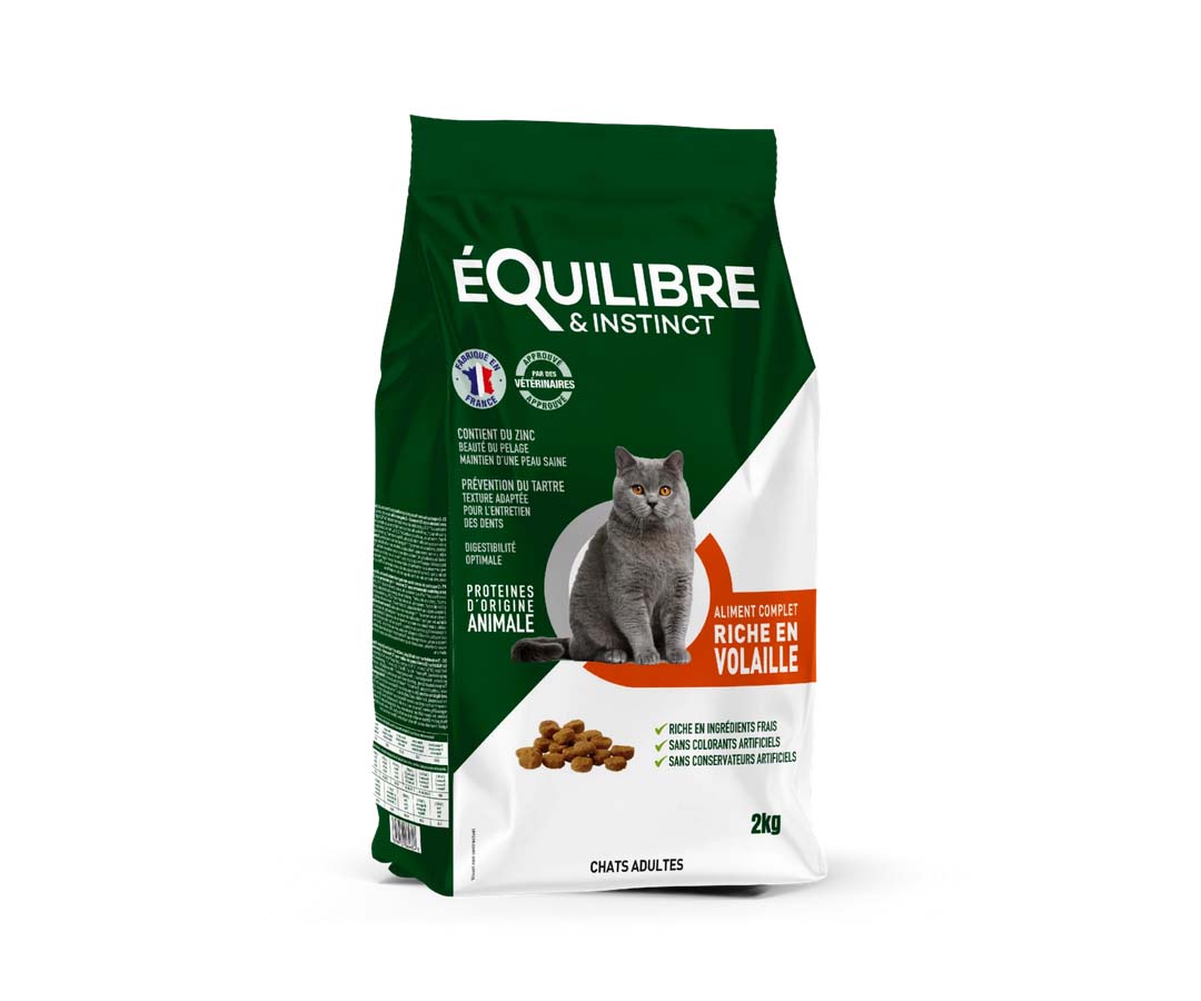 Image de présentation des croquettes de volaille Équilibre & Instinct pour chat adulte